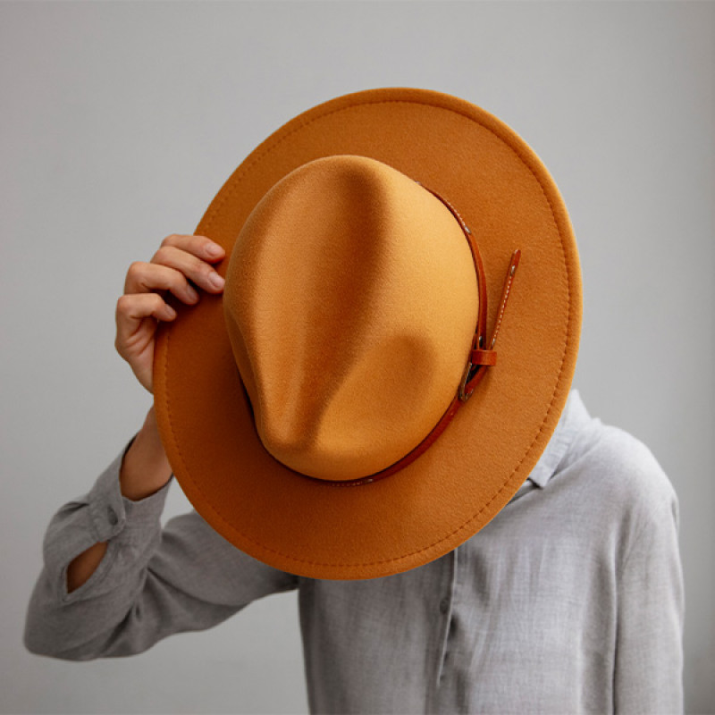 Choosing the Right Hat for Any Outfit